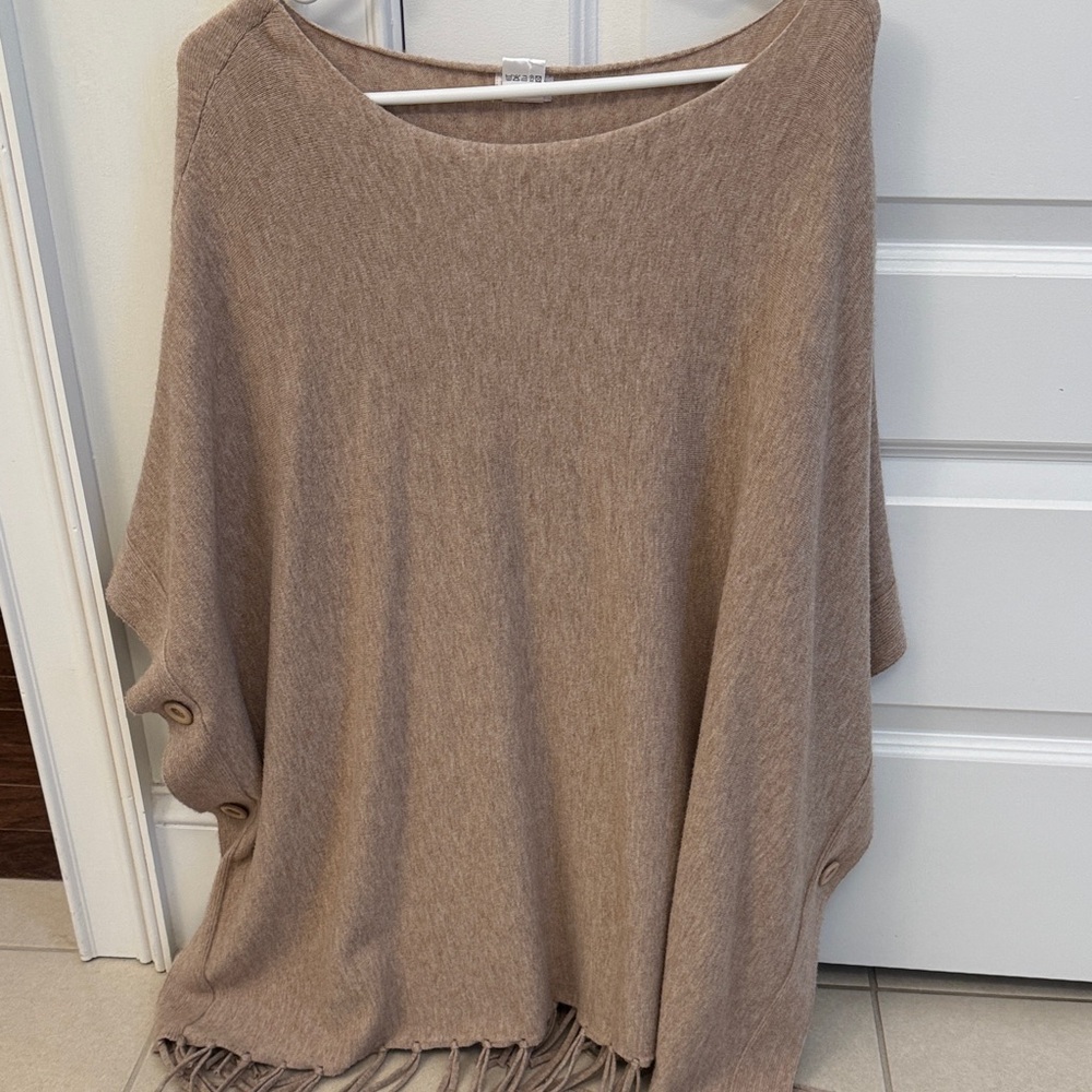 Elegant Fringe Hem Poncho - Brown